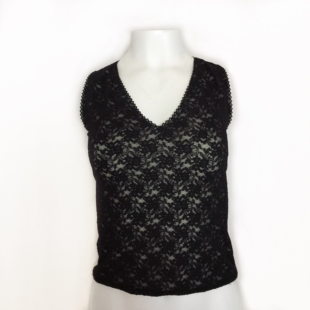 Ona Saez - Black Lace Front V-neck Tank Bl…